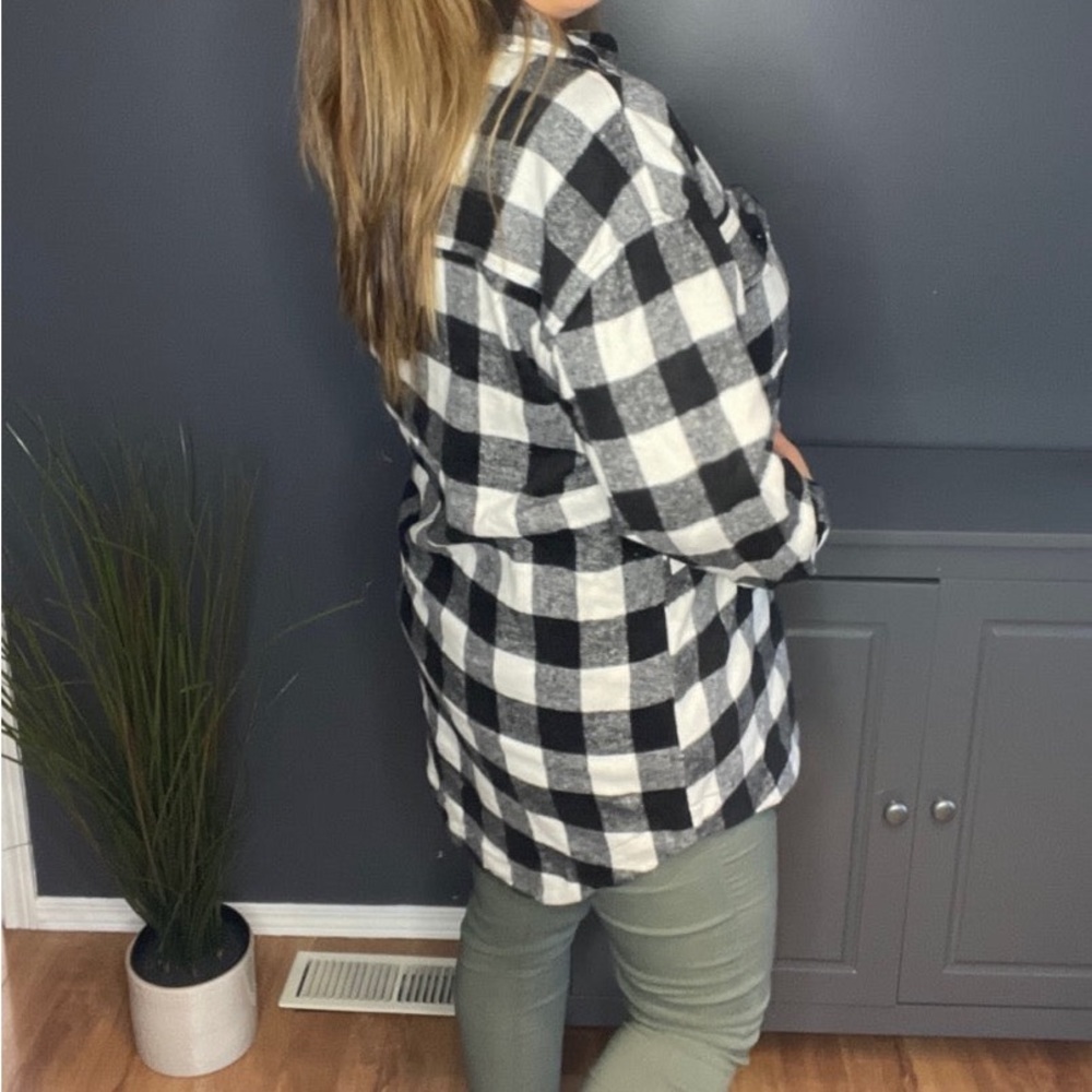 Lightweight shacket - Picture 5 of 9